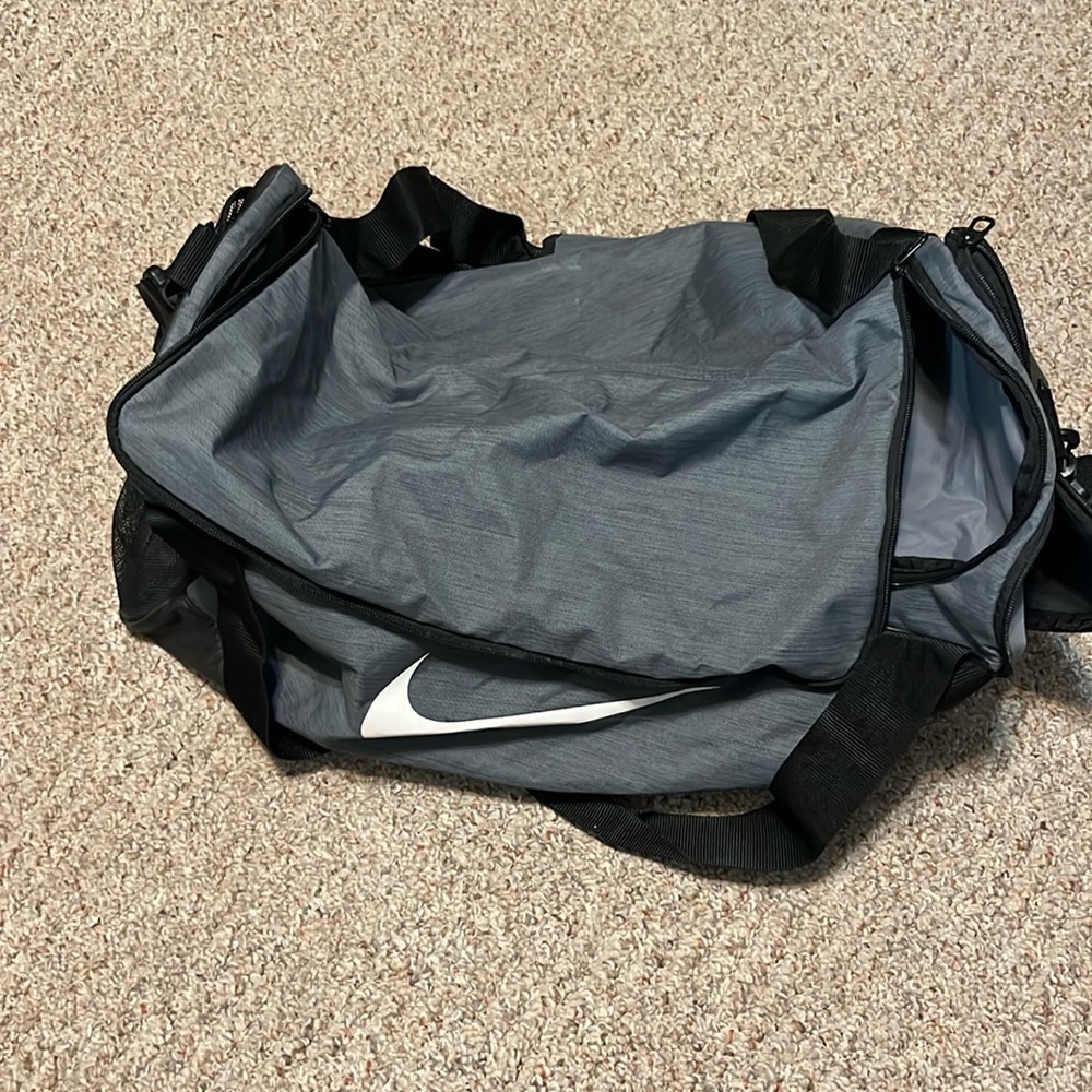 Nike Brasilia Training Duffel Bag used